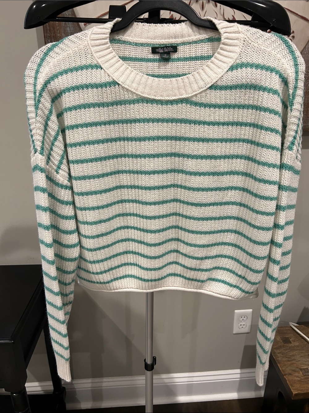 wild fable Women’s Striped Cropped Knit Sweater Size Medium